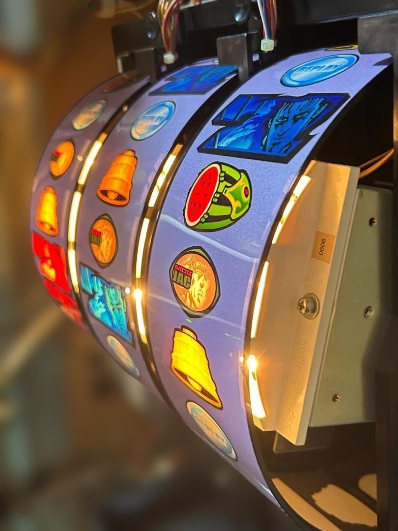 送料無料！不要機搭載！　北斗の拳SE 聖帝パネル　サウザー　希少