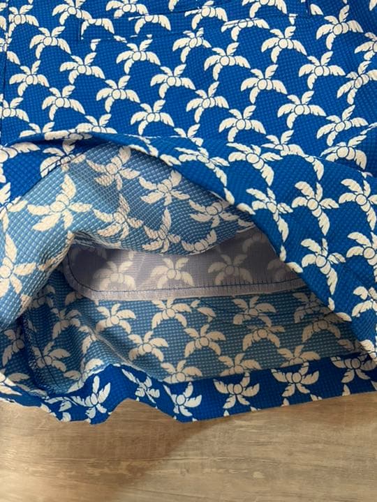 ルコック Lサイズ　サッカー素材　春夏　青　柄　レディースゴルフショートパンツ