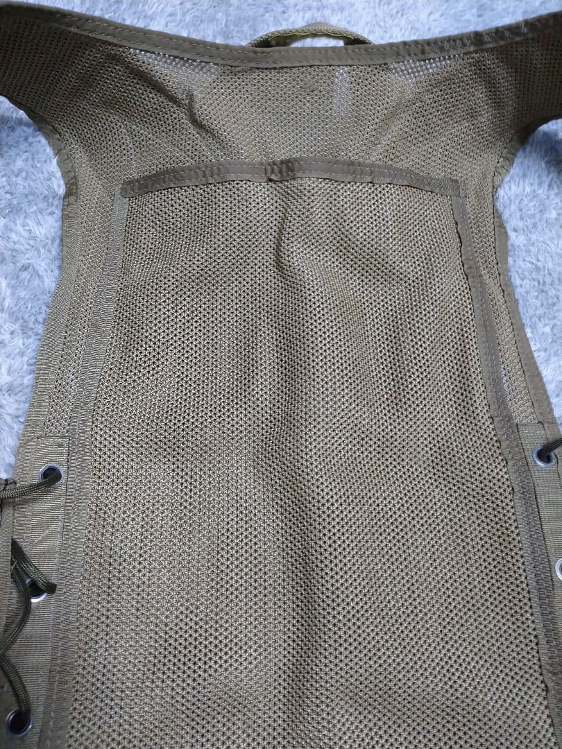 米イーグル社 衛生兵向きタクティカルベスト モール装備 USMCポーチ付き