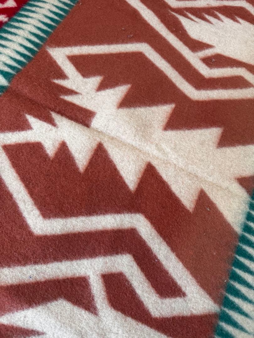 ヴィンテージネイティブ柄ウールラグW1660xH2030