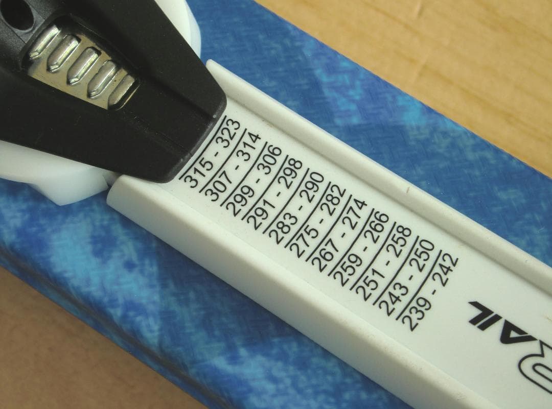 ■■送料無料■HEAD■ジュニア用スキーフルセット■板137靴24■WAX済■■