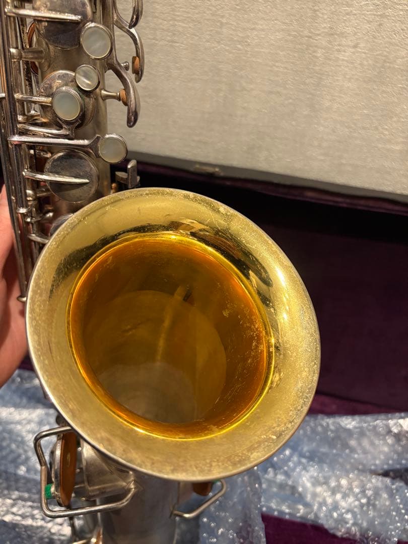 C Melodyサックス サテンシルバー仕上げ インナーゴールELKHART