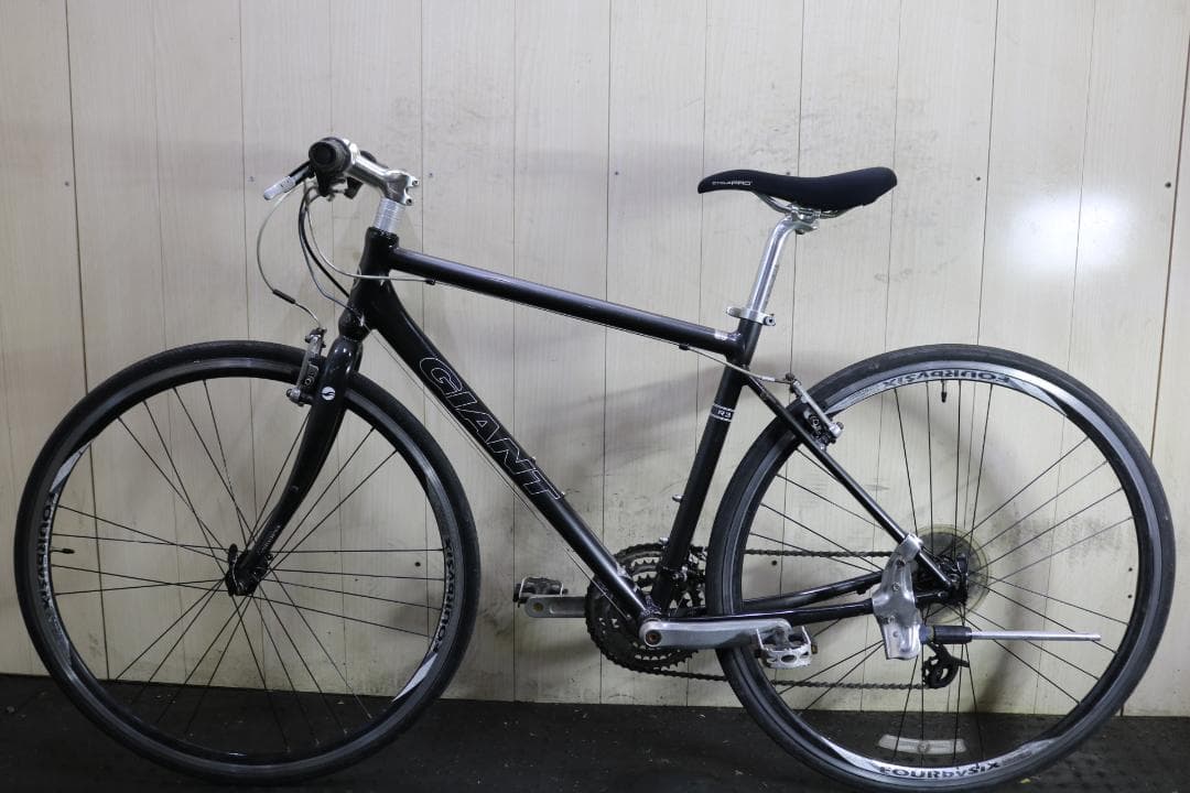 GIANT ESCAPE R3 700Cアルミ24速 465mm GREYクロス