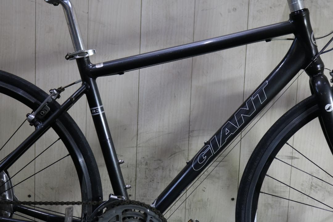 GIANT ESCAPE R3 700Cアルミ24速 465mm GREYクロス