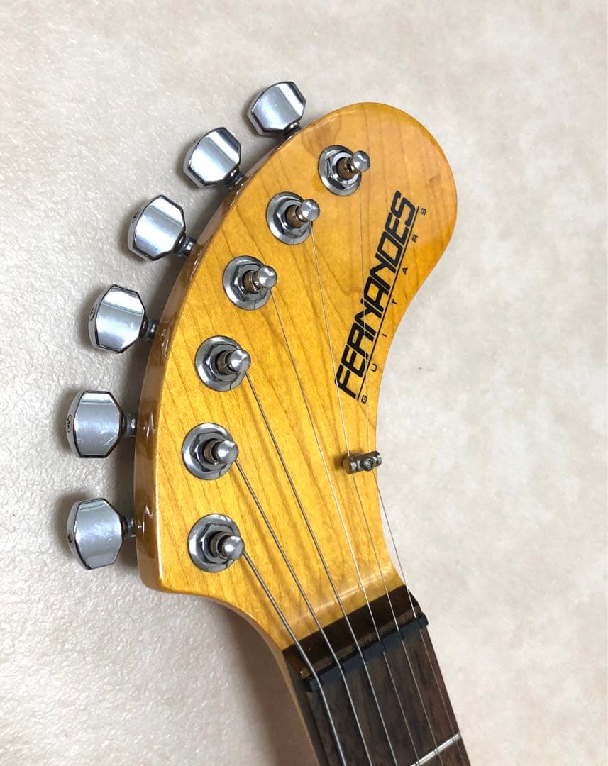 【新品同様！！】ZO-3 芸達者 3TS アンプ内蔵ミニギター 専用ケース付