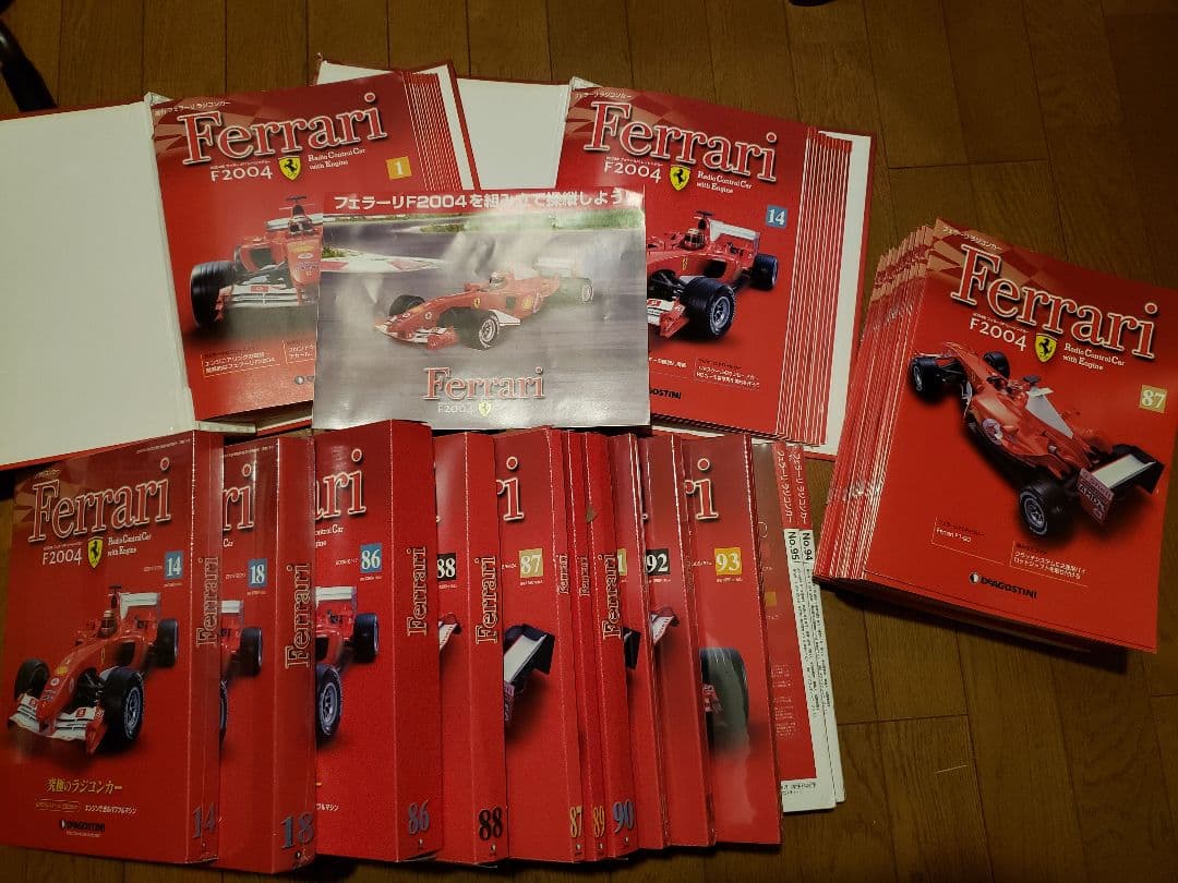 【新品未開封品】デアゴスティーニ週刊フェラーリを作る(2004年)
