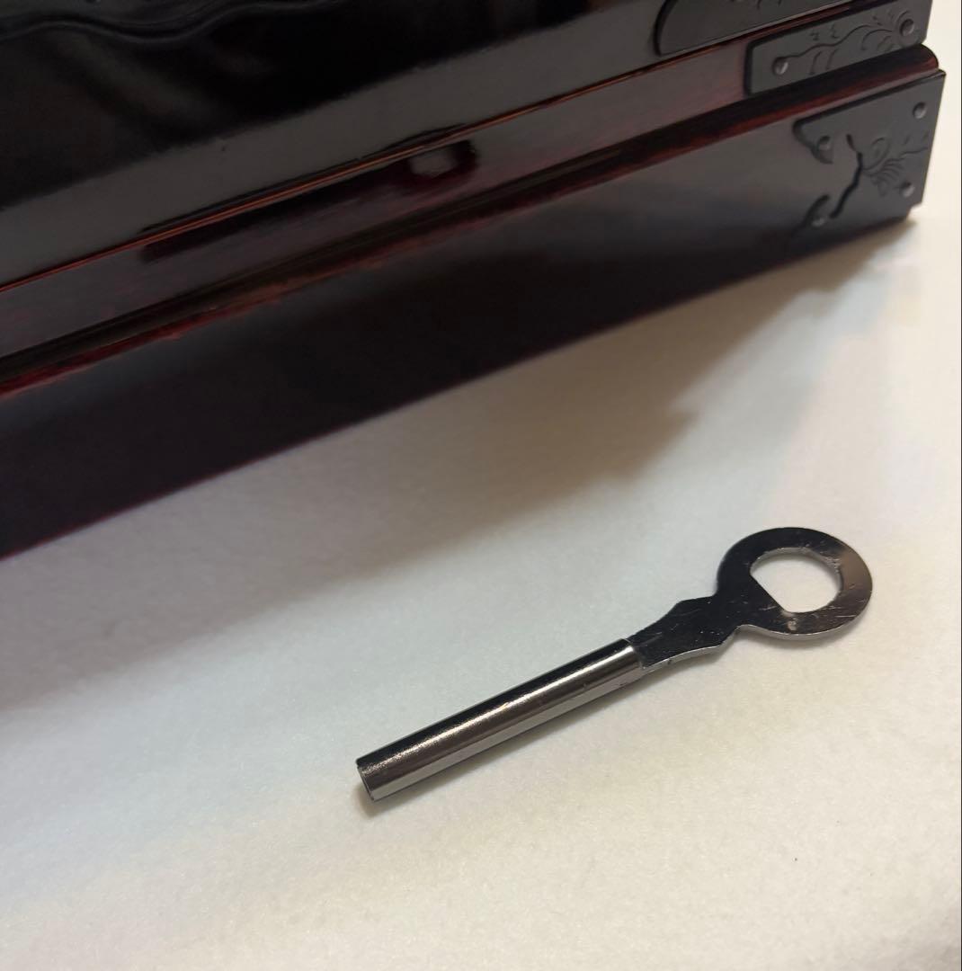 仙台箪笥 渡辺家具店 骨董 アンティーク レトロ 龍 ドラゴン 鍵付き