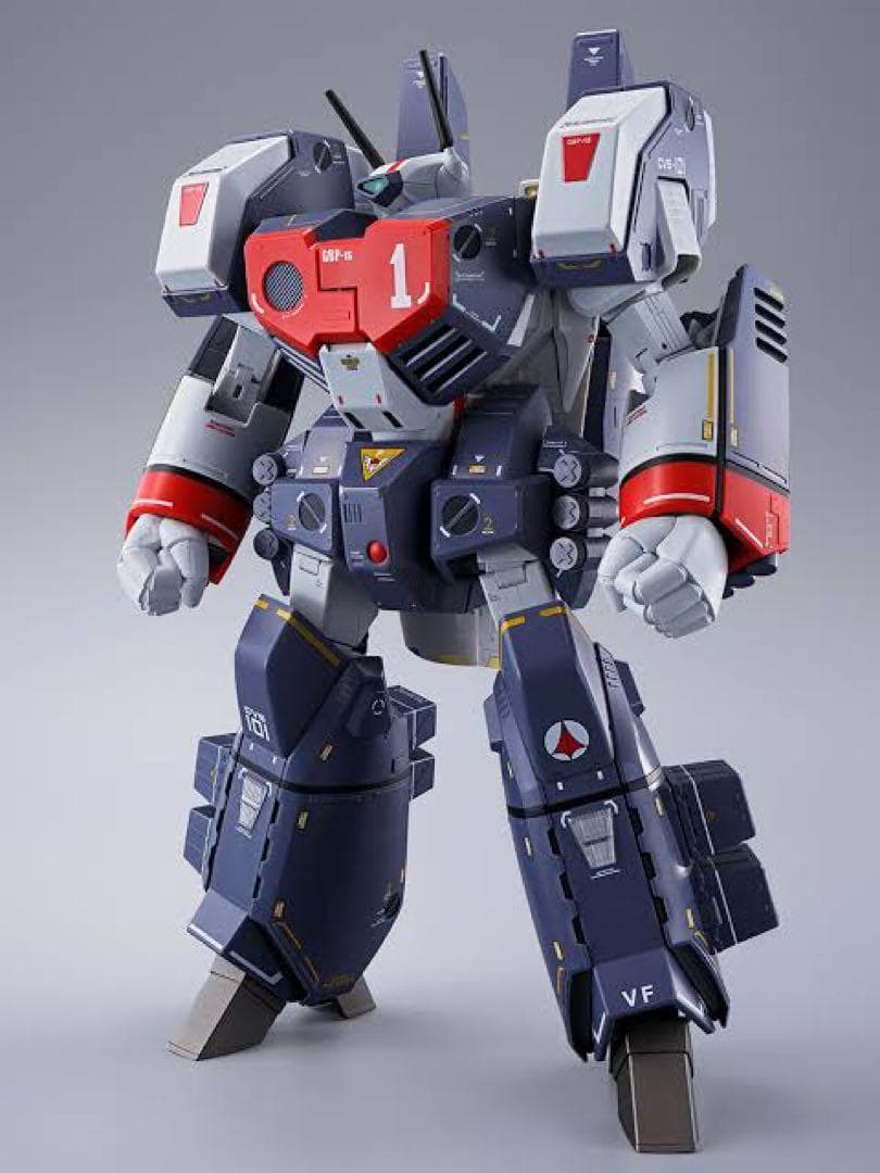 新品未開封　 DX超合金 超時空要塞マクロス VF-1Jアーマードバルキリー