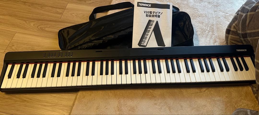 電子ピアノ　88鍵盤　折り畳み　タッチレスポンス　キーボード　ペダル　MIDI
