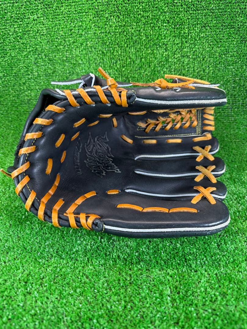 ミズノ　ビクトリーステージ　軟式　内野手