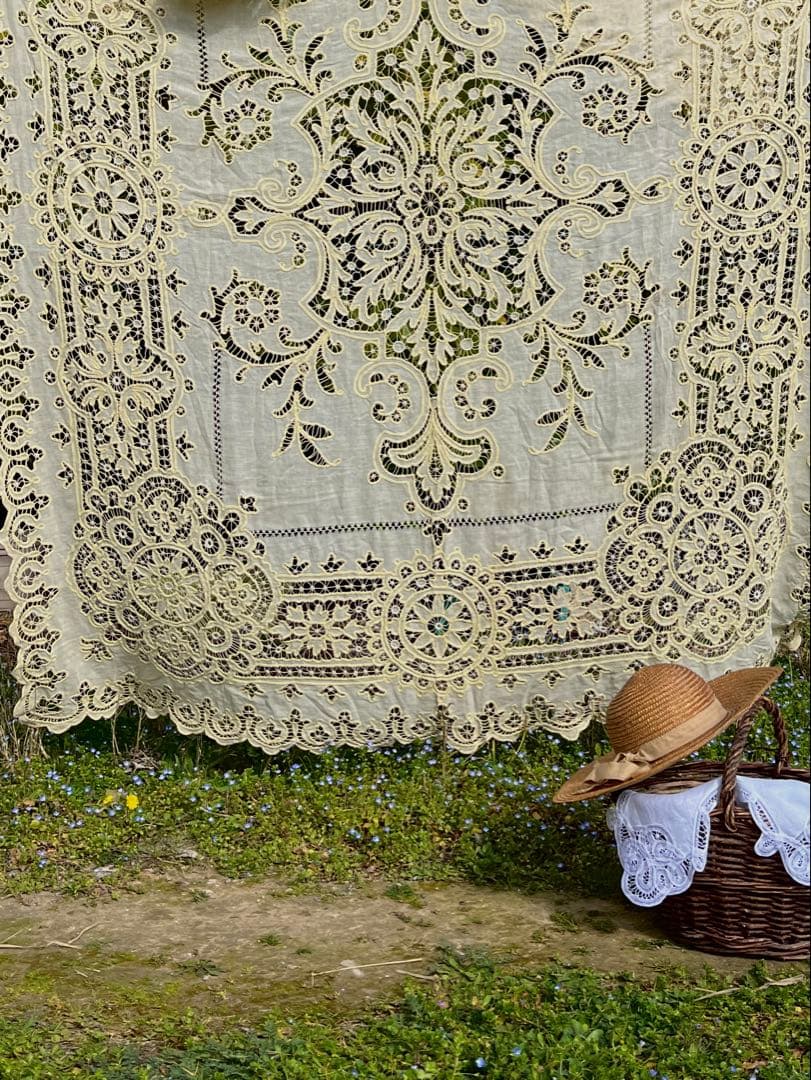 ◆フランスアンティークお宝級手刺繍超大判テーブルクロス大きいベッドカバーソファー