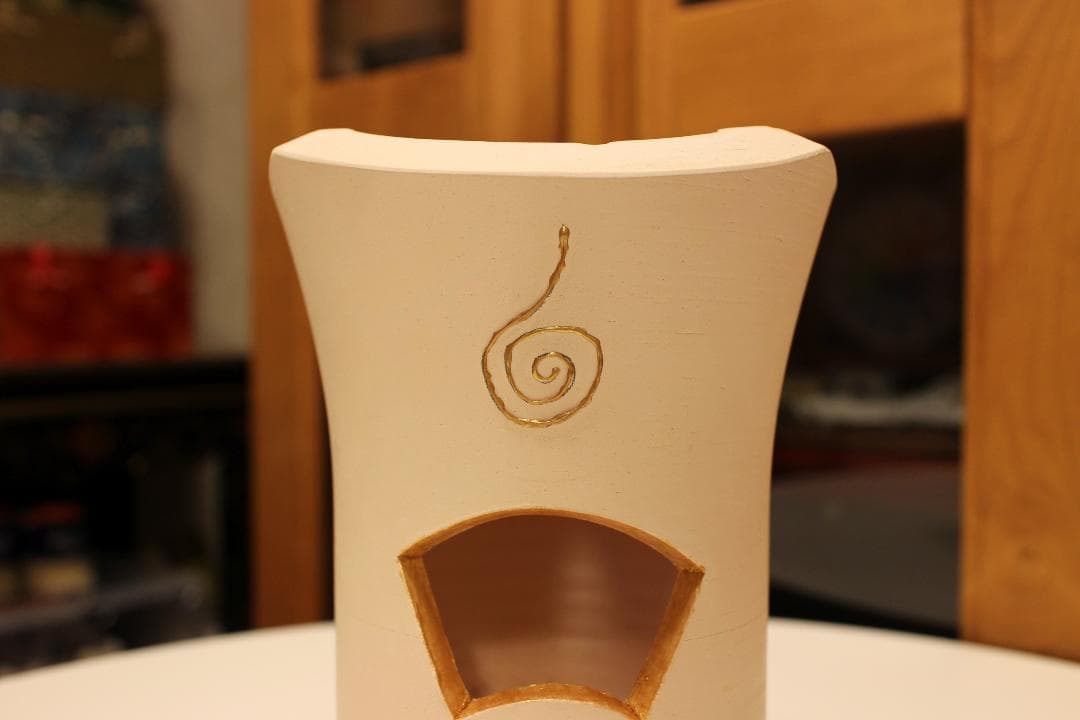 白泥　涼炉　 六角形ベース付き