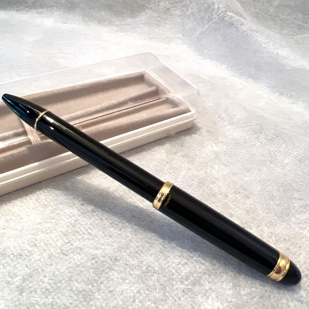 【美品】PLATINUMボールペン　黒×ゴールド
