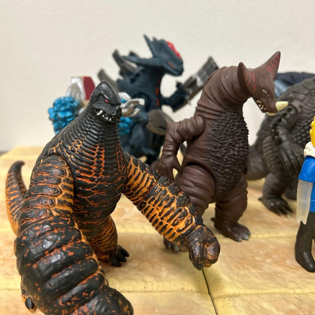 ウルトラマン　怪獣フィギュア 15体セット