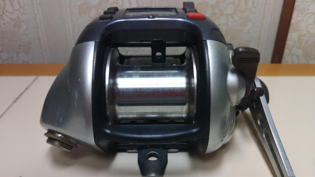 【初売り最終】シマノ 電動リール3000H(破損有) &1000EV ＋竿置き