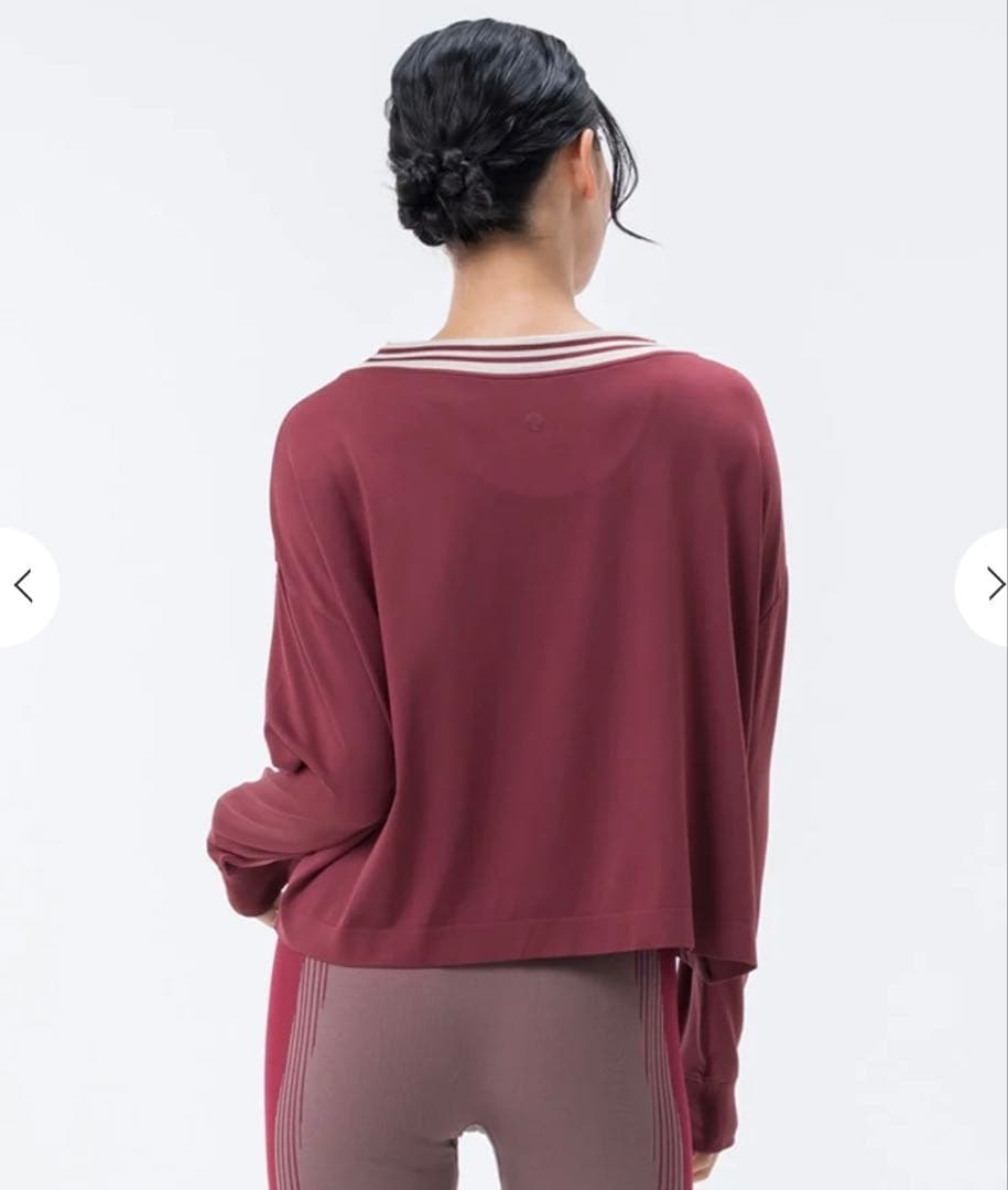 【SUKALA】ブラトップ付きカレッジVネックプルオーバー　Mサイズ