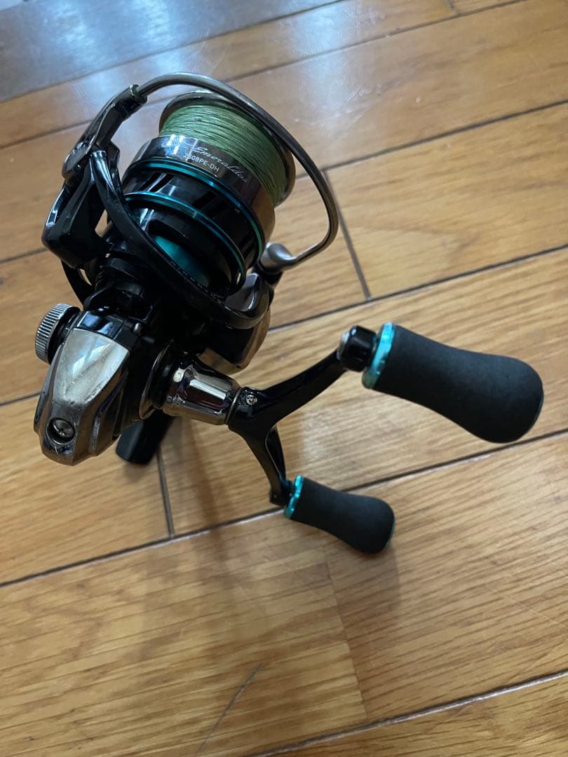 ダイワ　エメラルダス リール 2508PE-DH 新品PEライン付き