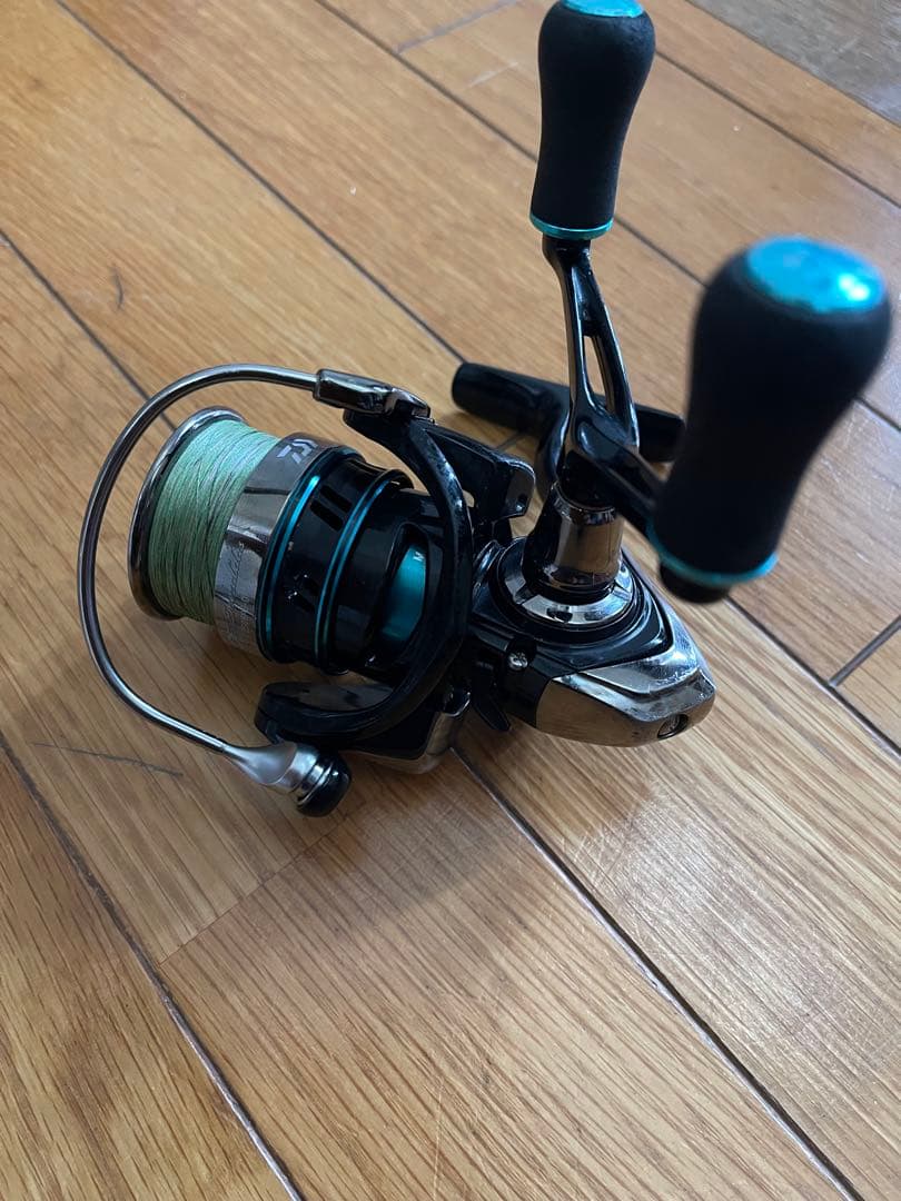 ダイワ　エメラルダス リール 2508PE-DH 新品PEライン付き
