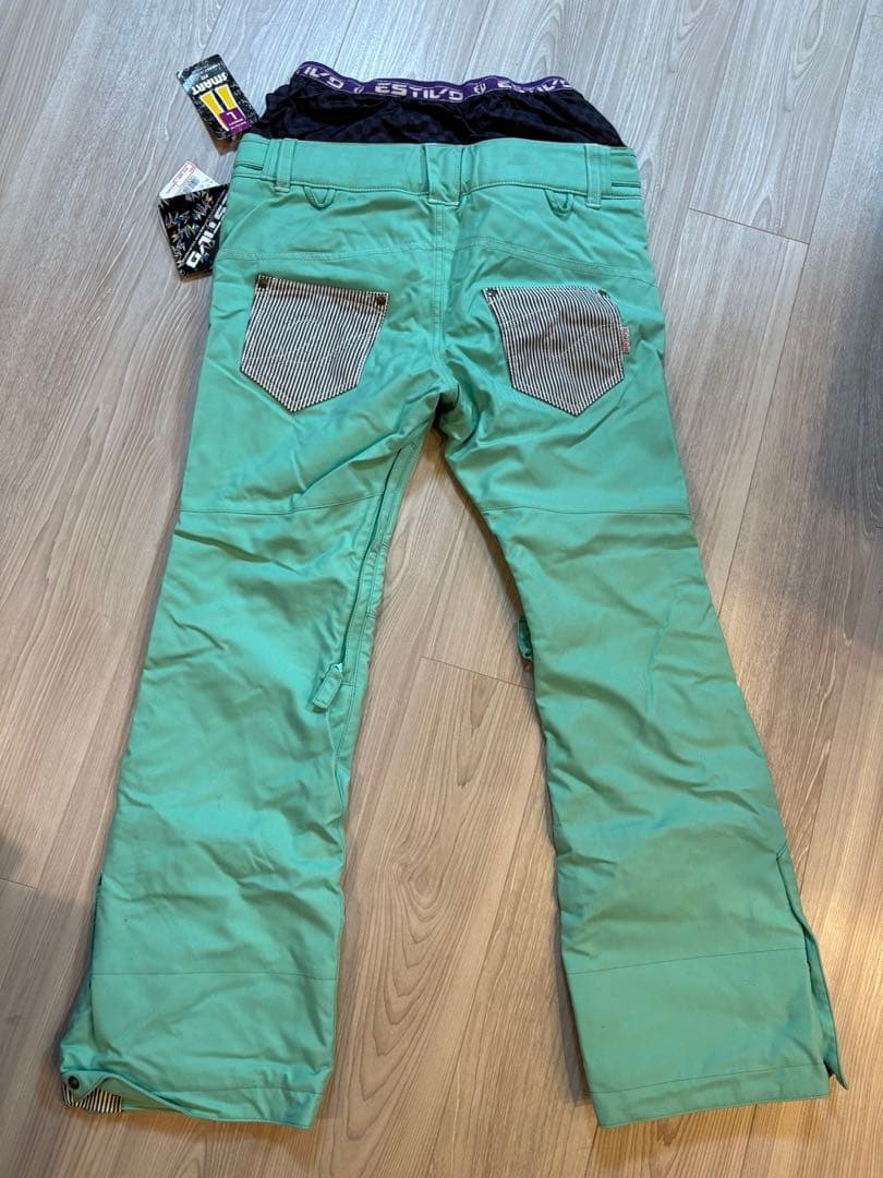 【新品タグ付き】ROXY×ESTIVO スノボウェア 上M下L