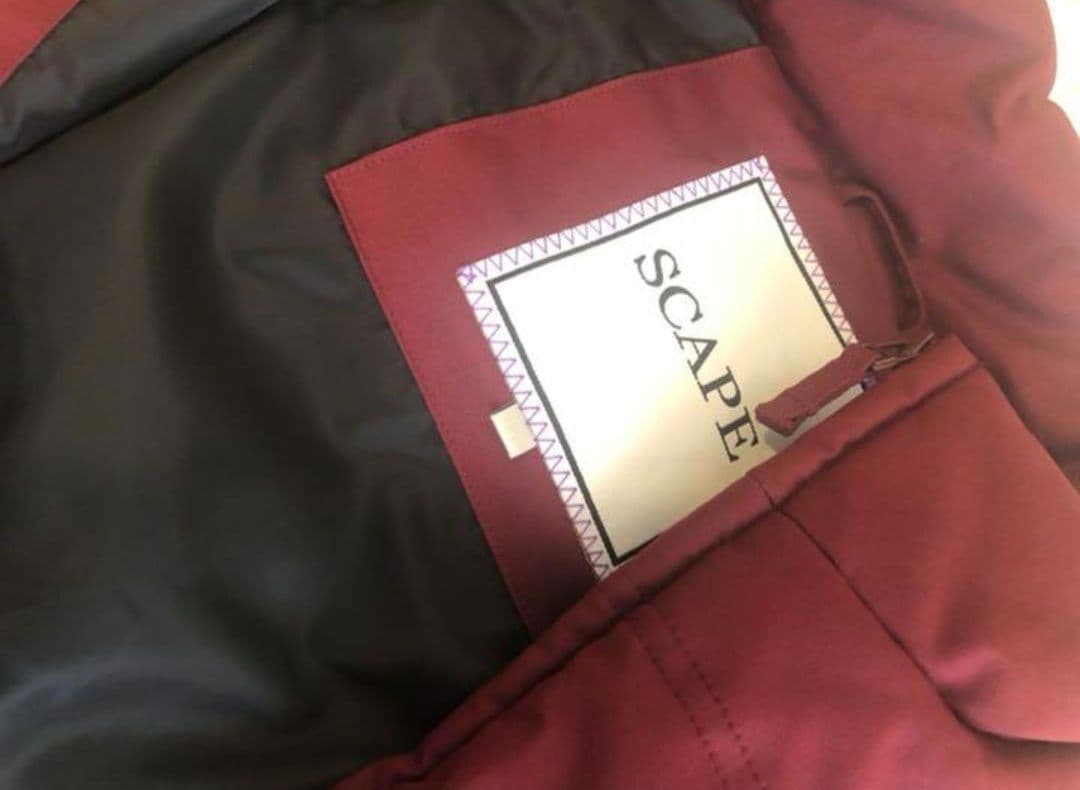 SCAPE(エスケープ) スノーボード　ウェア