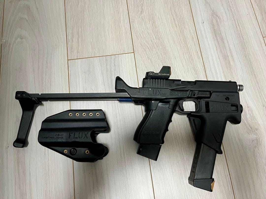 Glock17 gen4 東京マルイ FLUX Defenseカスタム PDW