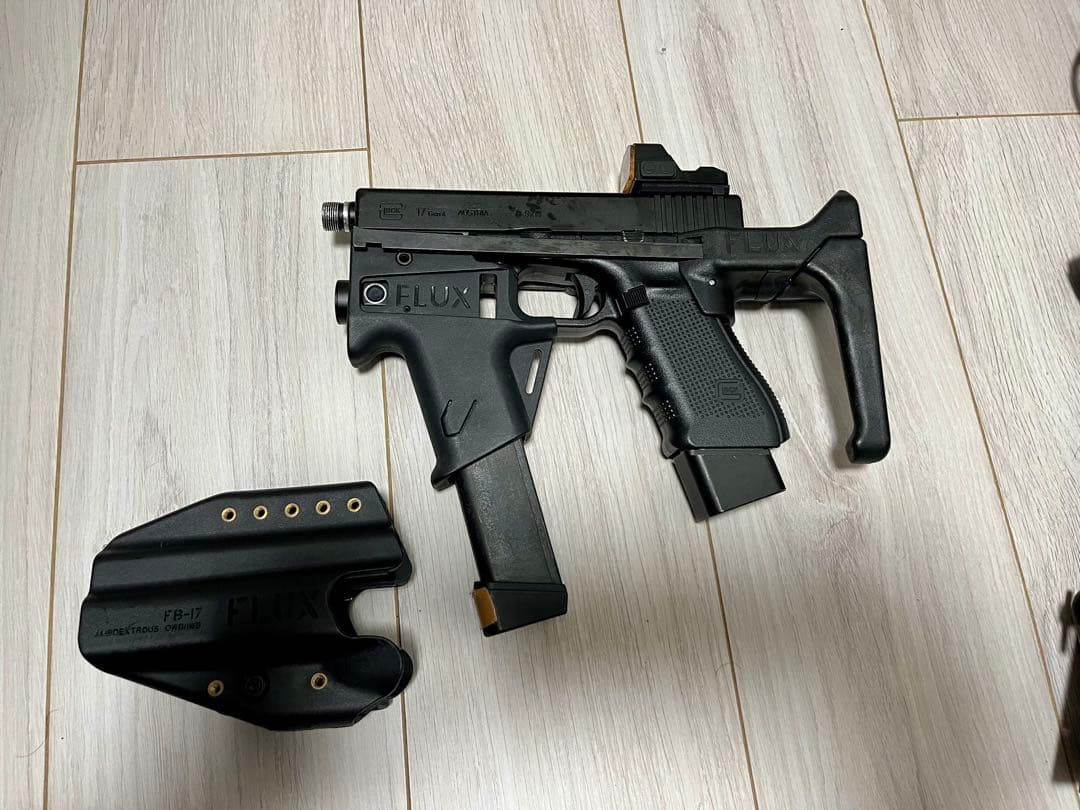 Glock17 gen4 東京マルイ FLUX Defenseカスタム PDW