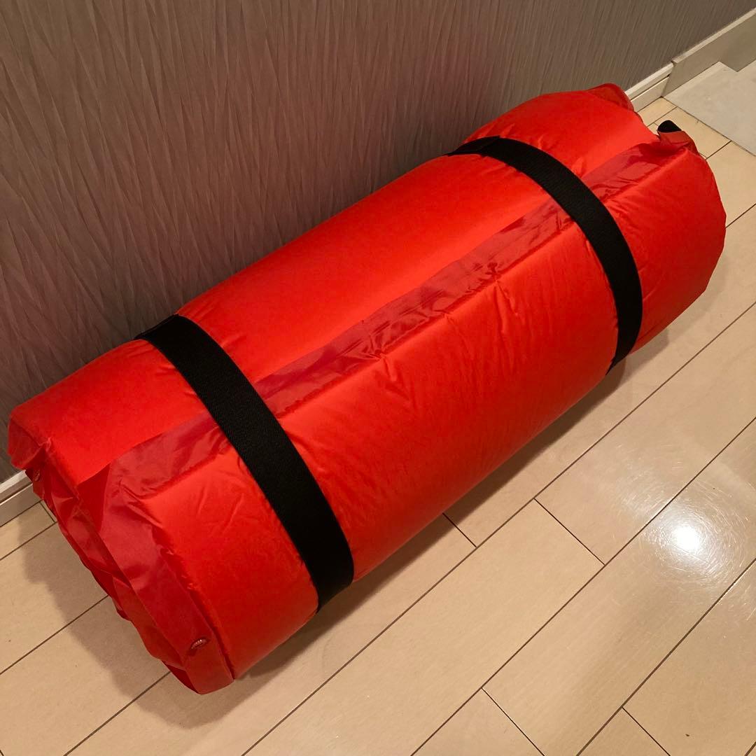 未使用　直営店限定　コールマン　インフレーターマットダブル 赤