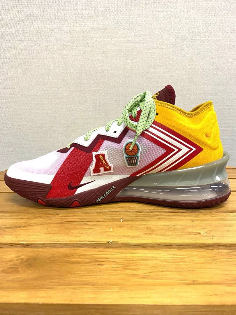 シューズ(男性用) LEBRON XVIII LOW \"HIGHER LEARNING\" 28cm