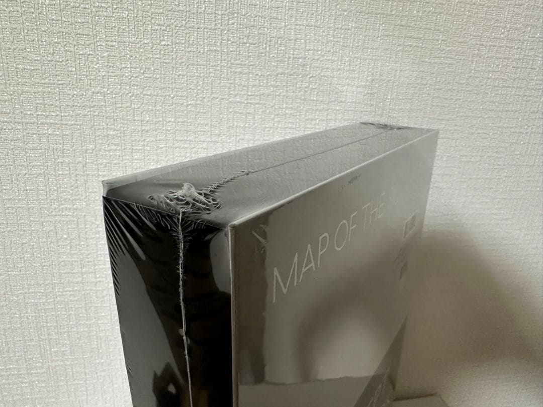 【祝日セール新品未開封】BTS MAP OF THE SOUL ON:E 写真集