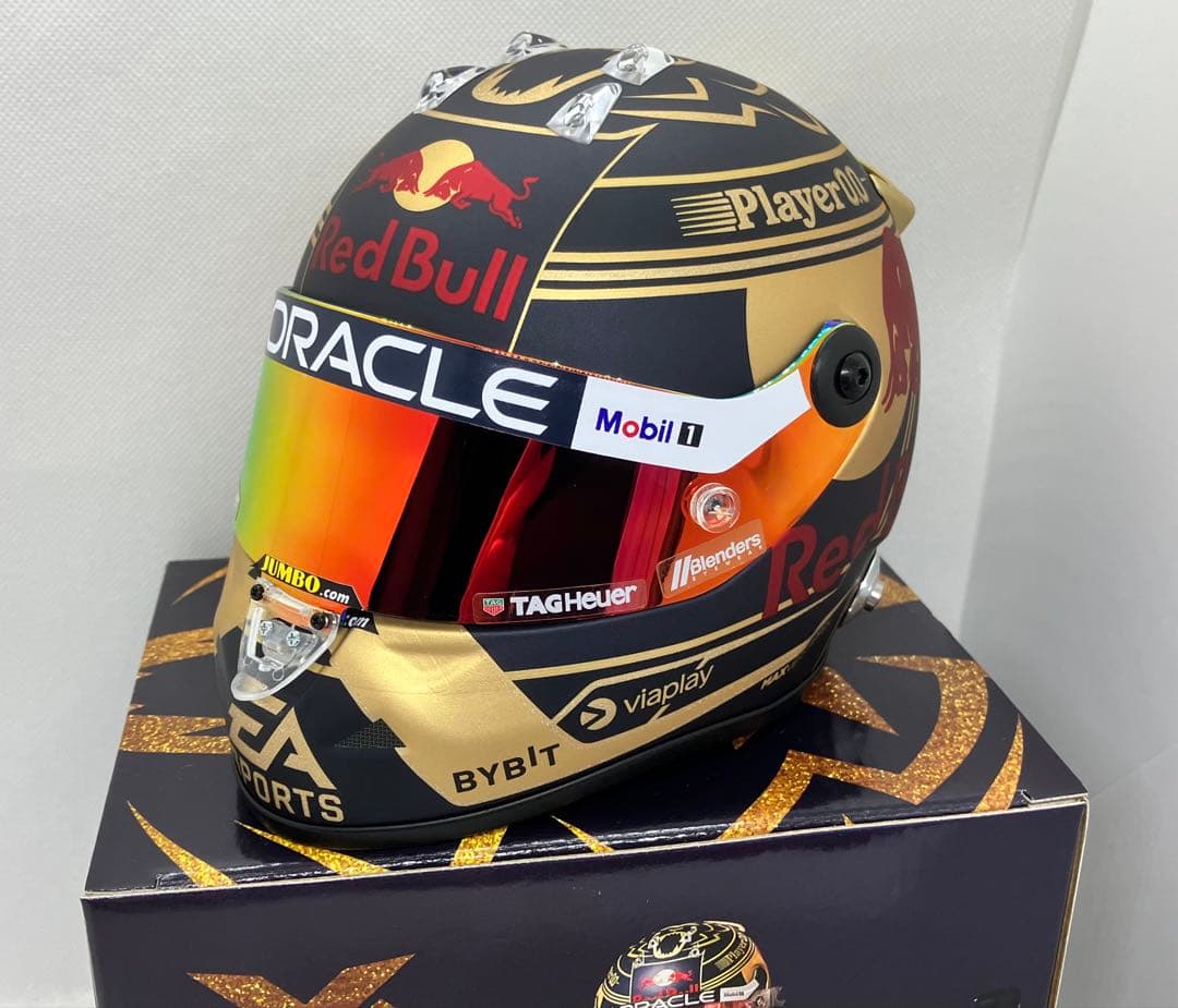 ★1/2 ヘルメット★M.フェルスタッペン★2023 F1ワールドチャンピオン★