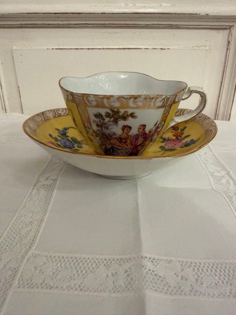 【希少】ドレスデン カール・ティーメ　 カップ＆ソーサー恋人図 イエロー 手描き
