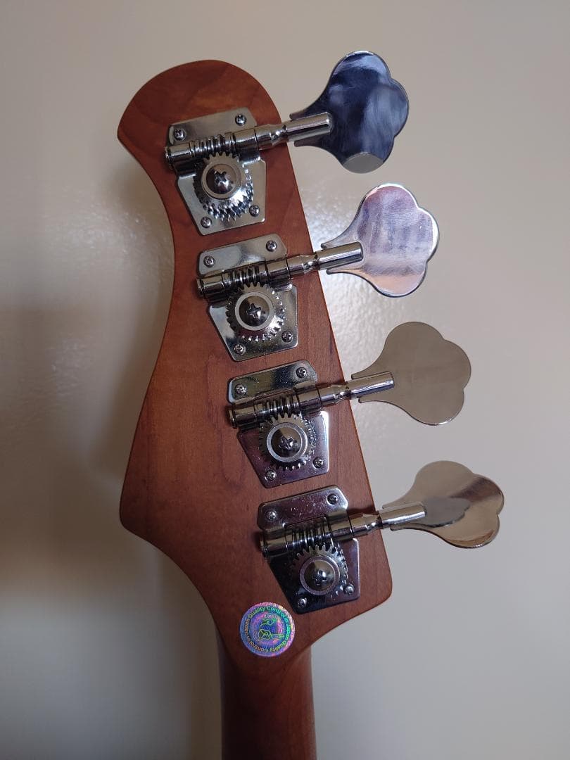 Bacchus BPB-1DX RSM/M ホワイト エレキベース