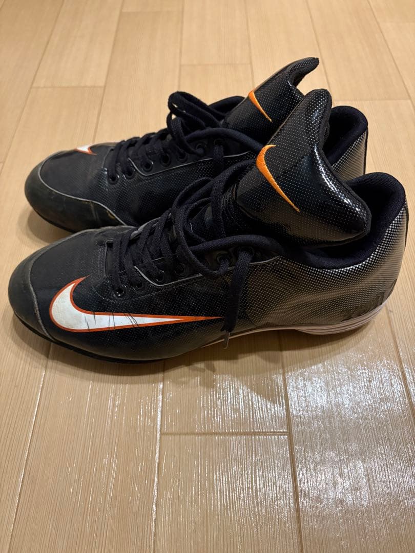 元読売ジャイアンツ陽岱鋼Nike スパイク