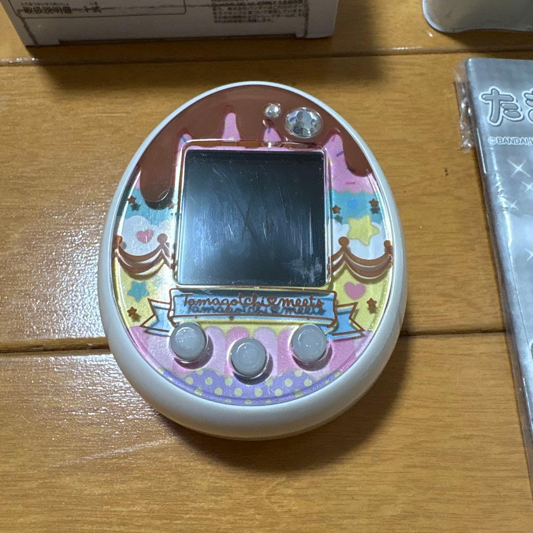 バンダイ たまごっちみーつ スイーツみーつver. ホワイト 動作確認済み