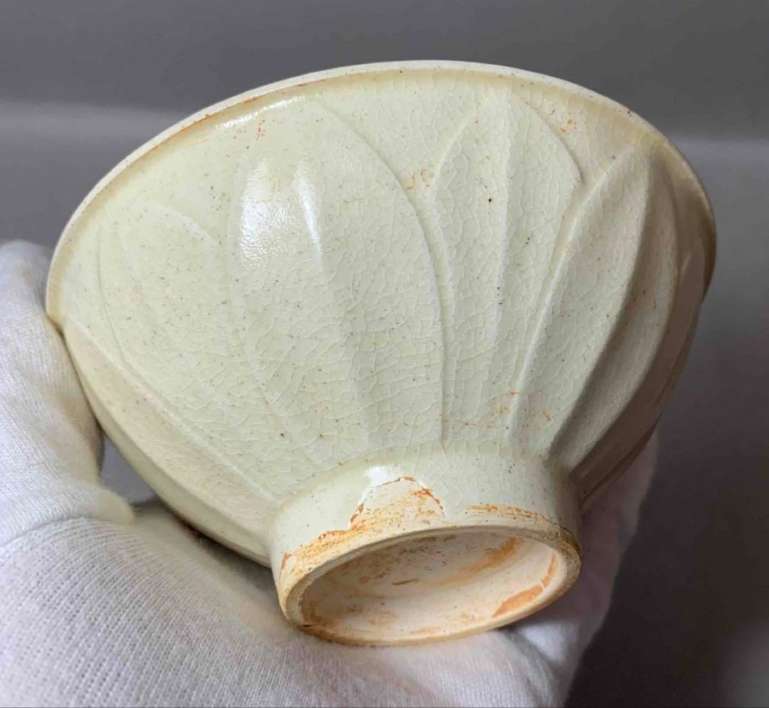 中国 無地蓮弁碗　f2250220