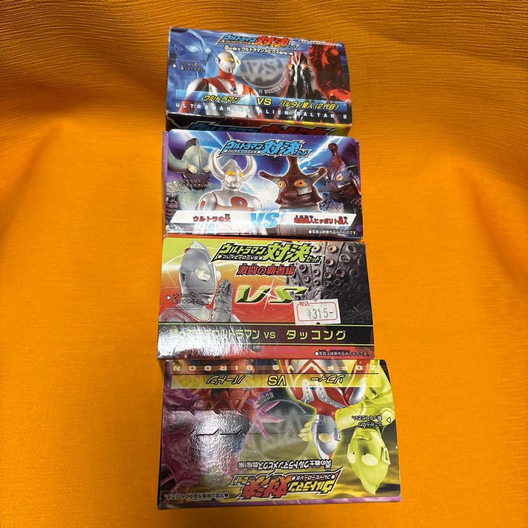 ウルトラマン対決セットフィギュア 4体