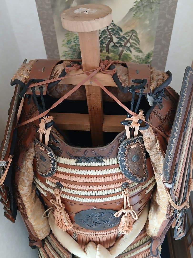 伝統的な日本の武士の鎧