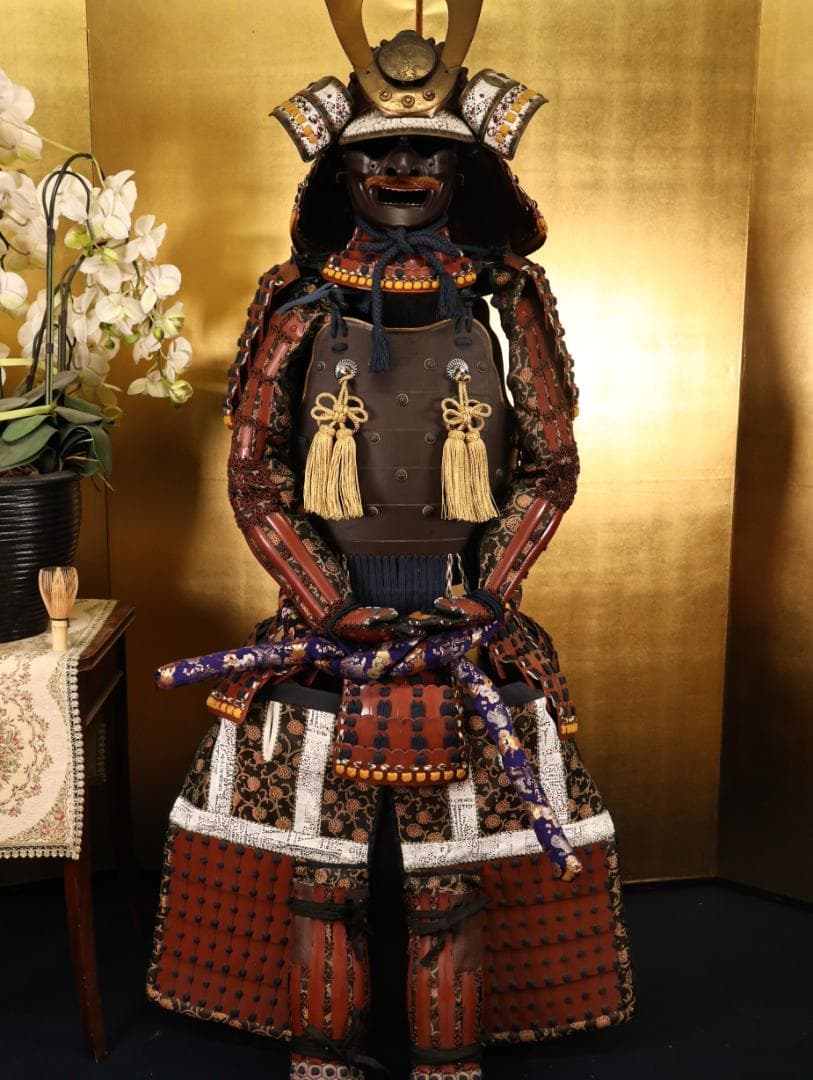 BLACK　BY01　甲冑　具足　着用鎧　龍日輪前立　鎧櫃付き　等身大　現