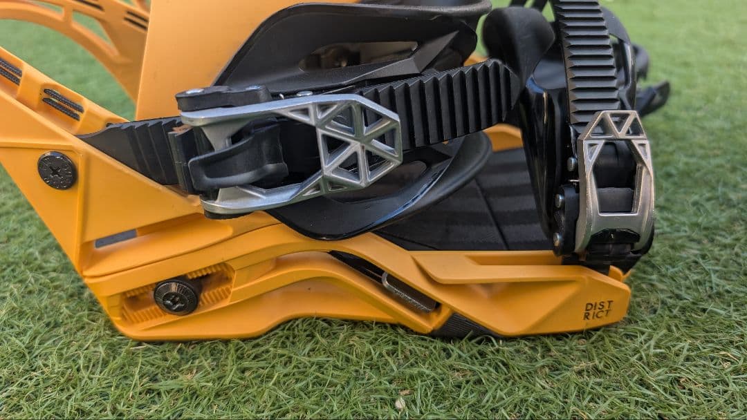 22-23 SALOMON DISTRICT　サイズ　スノーボード　ビンディング