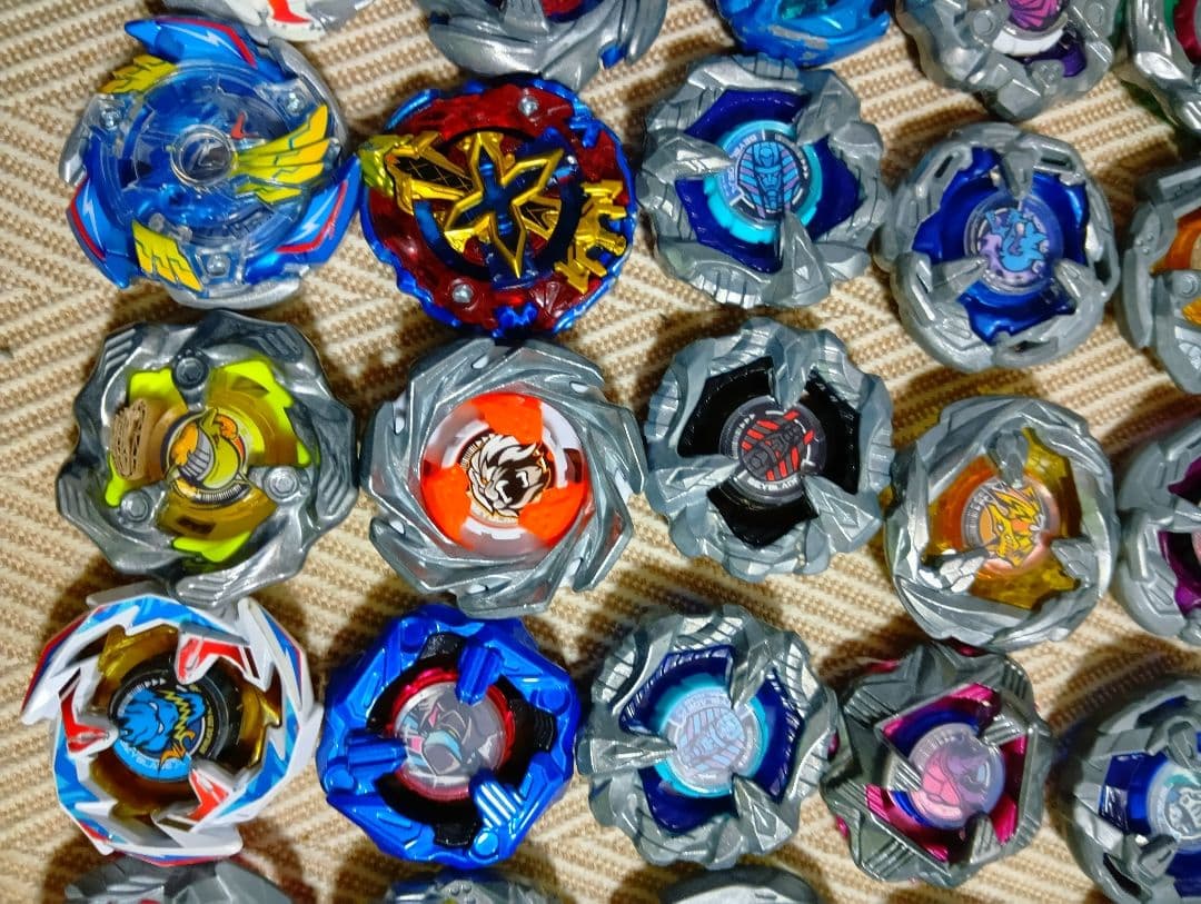 ベイブレードx　ブレードまとめ　ベイブレード