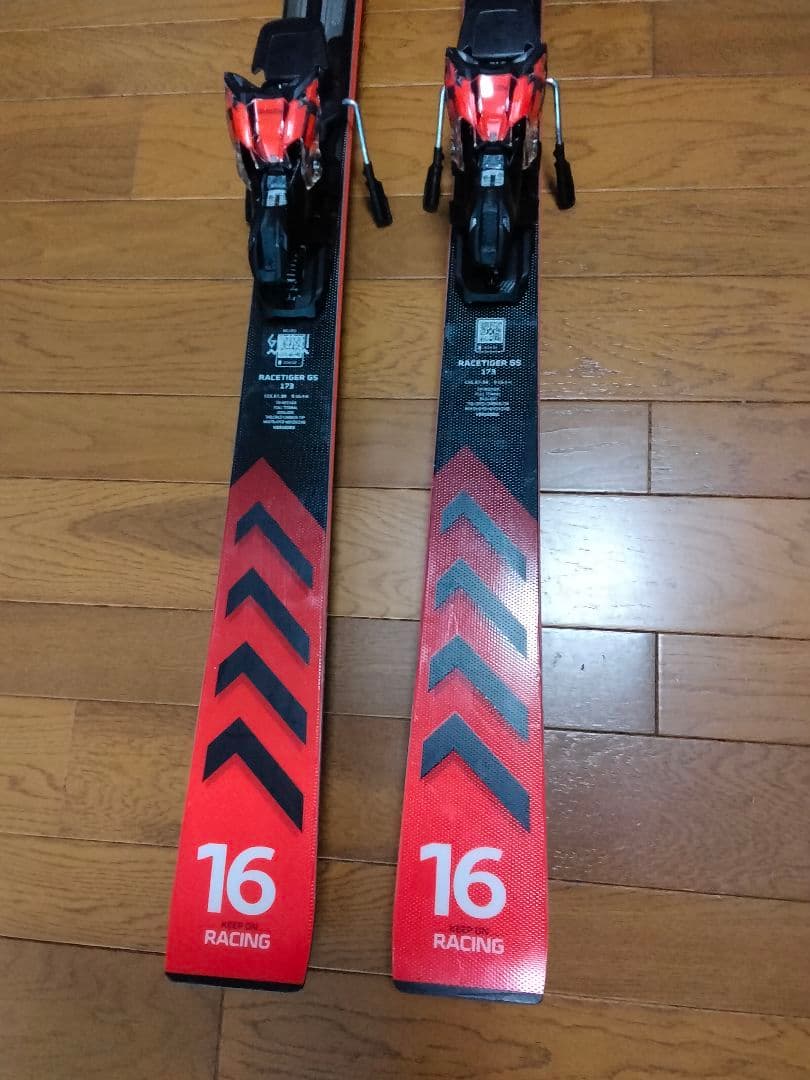（極上品）２4年VOLKL フォルクル「レースタイガーGS１73cm」