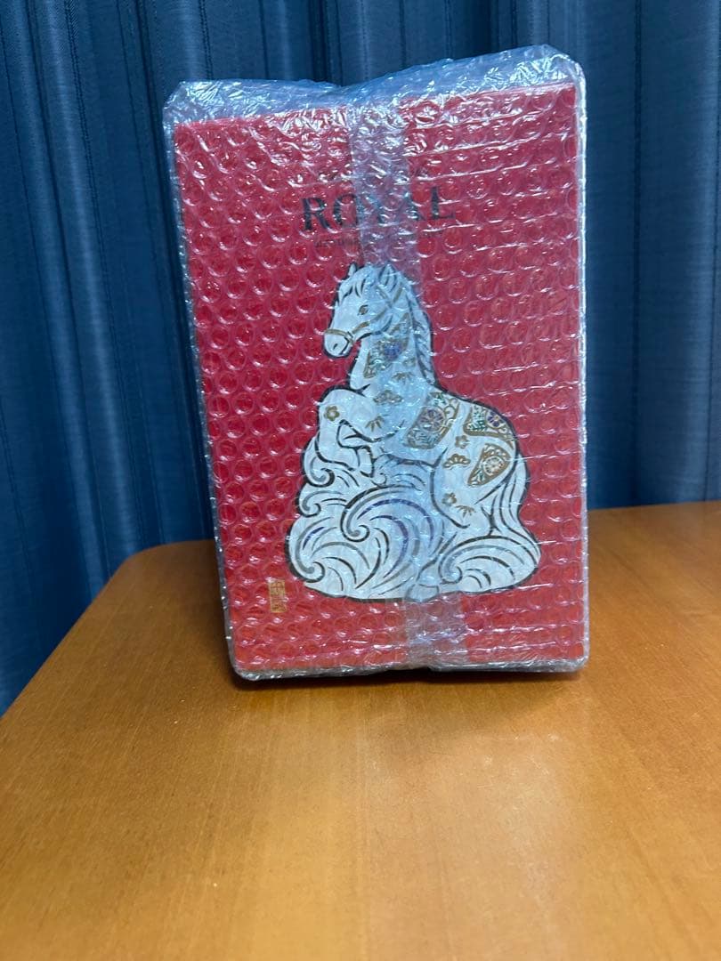 サントリー『ローヤル』干支ボトル、『午』