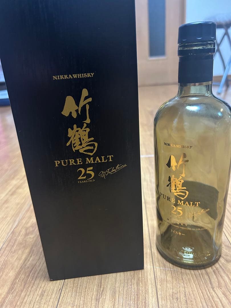 NIKKA 竹鶴 25年 ピュアモルトウイスキー　空瓶と木箱