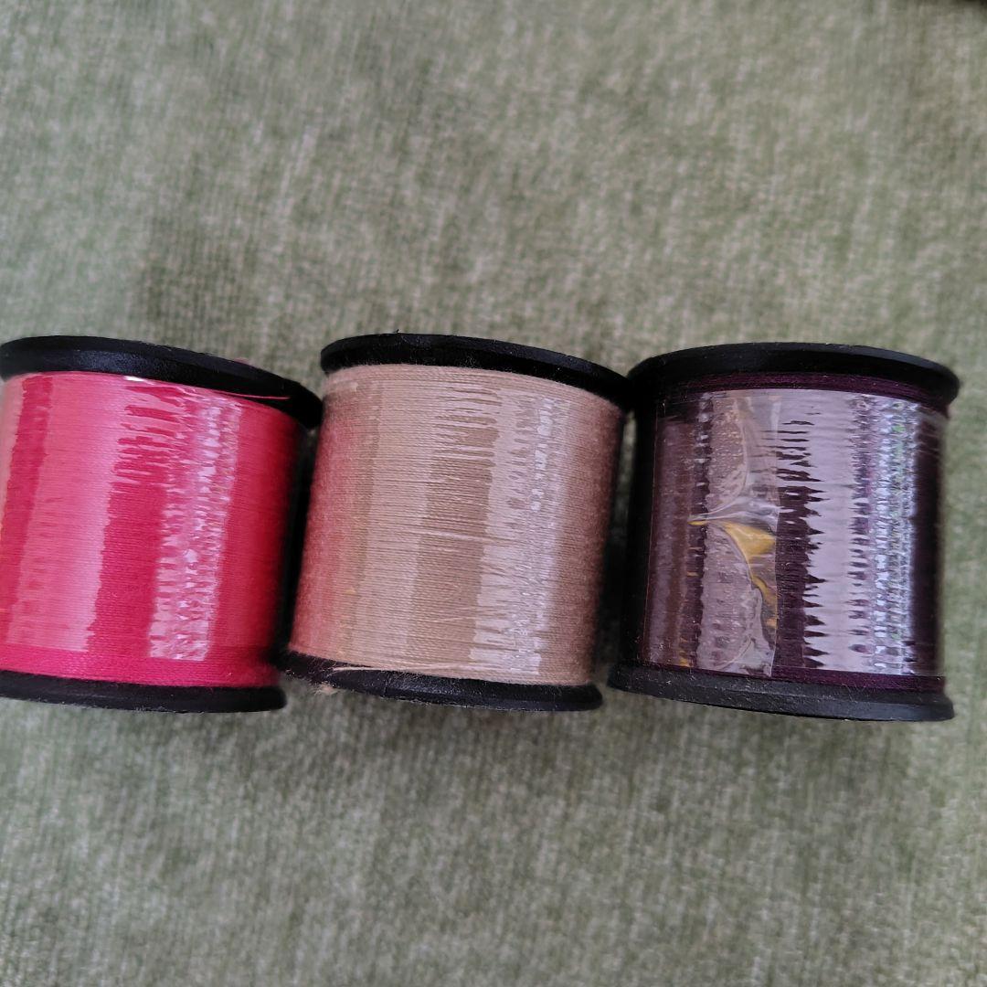 英国アンティーク　木製糸巻きホルダーとボビンスタンドセット