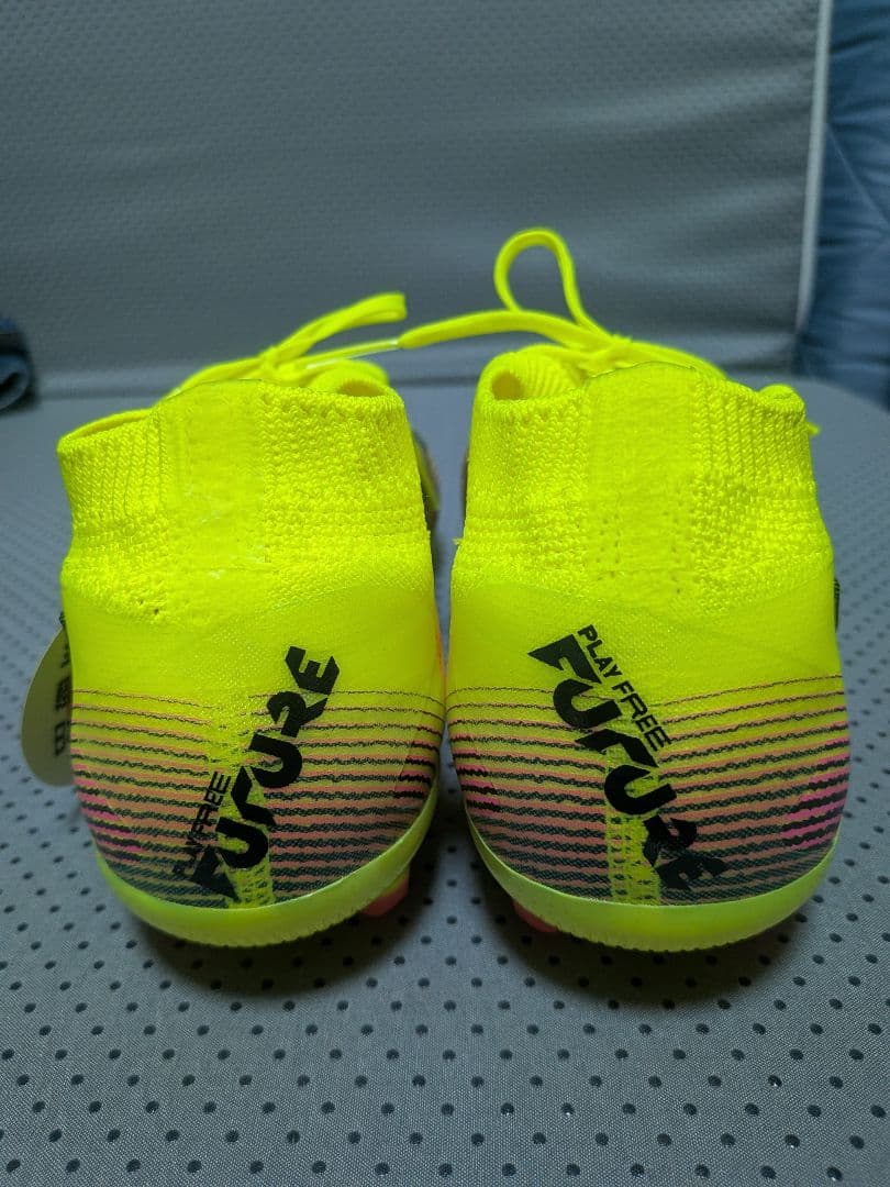 PUMA FUTURE8プロHG/AG サッカーシューズ （25.5cm）