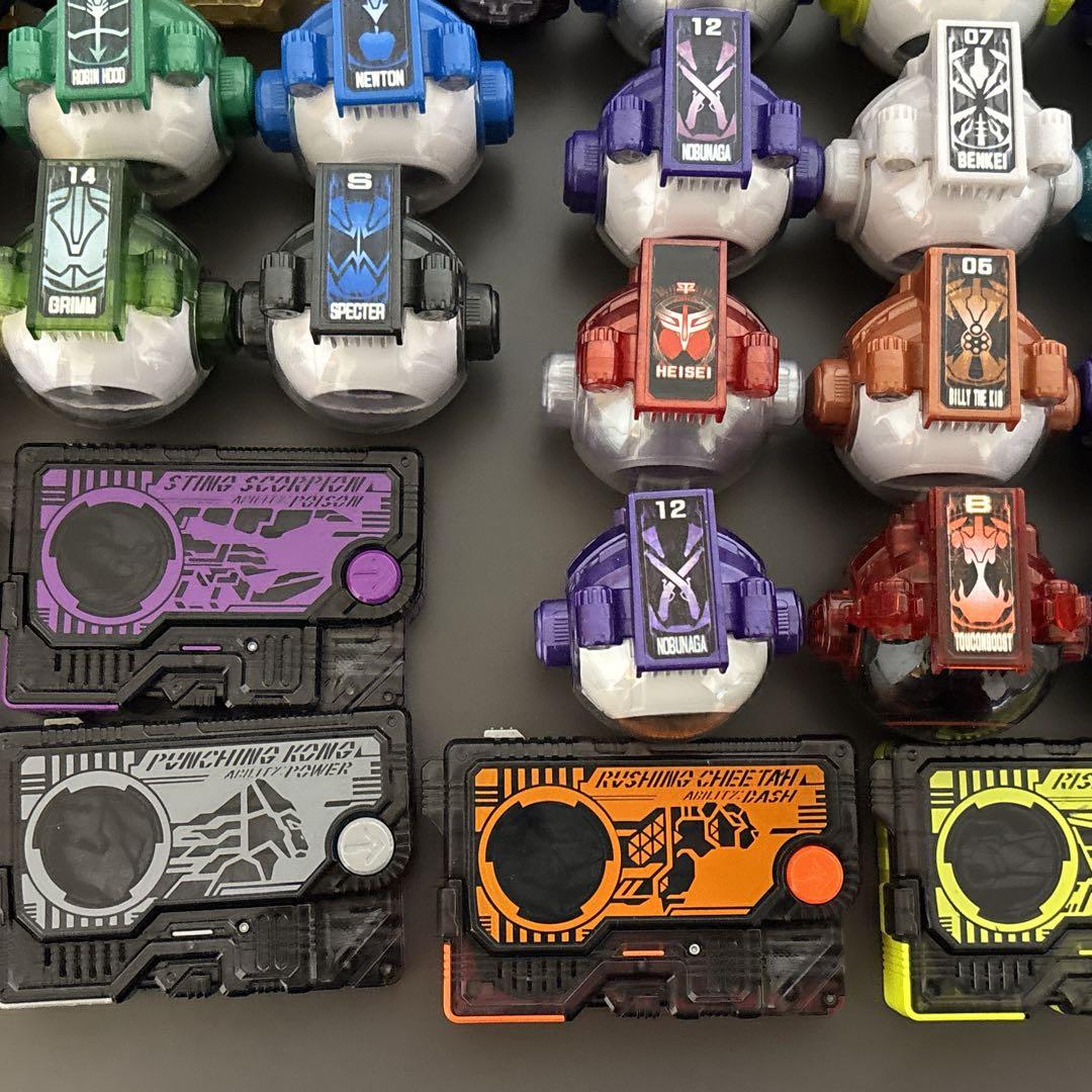 仮面ライダー　ゼロワンドライバー　等　パーツ　まとめ売り