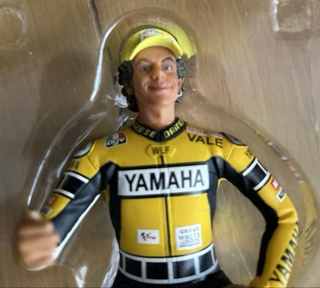 ミニチャンプス 1/12スケール バレンティーノ・ロッシ フィギュア