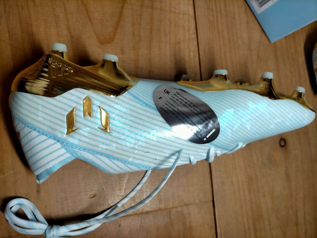 世界1000足限定 メッシスパイク ネメシス19.1