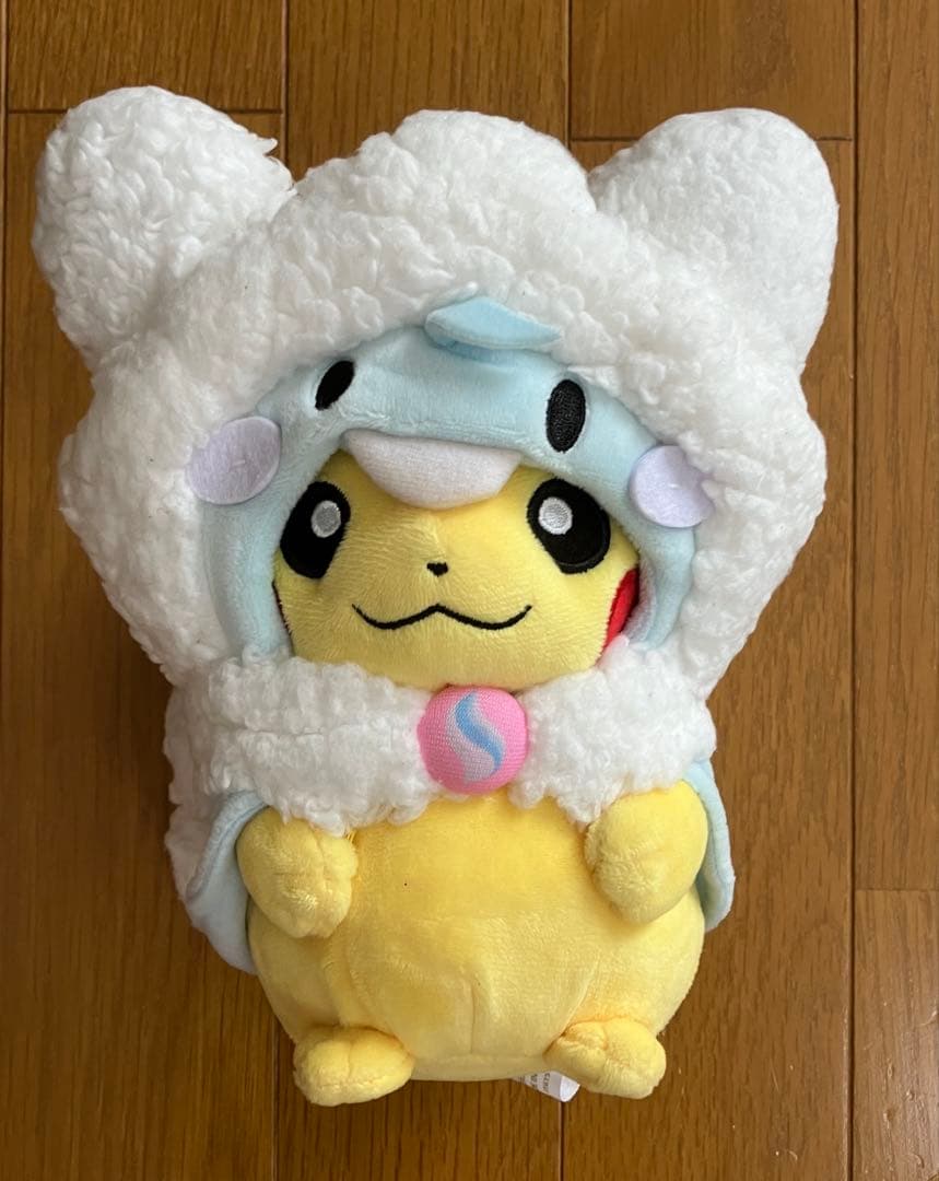 【レア】ポケモンセンター ぬいぐるみ メガチルタリスのポンチョを着たピカチュウ