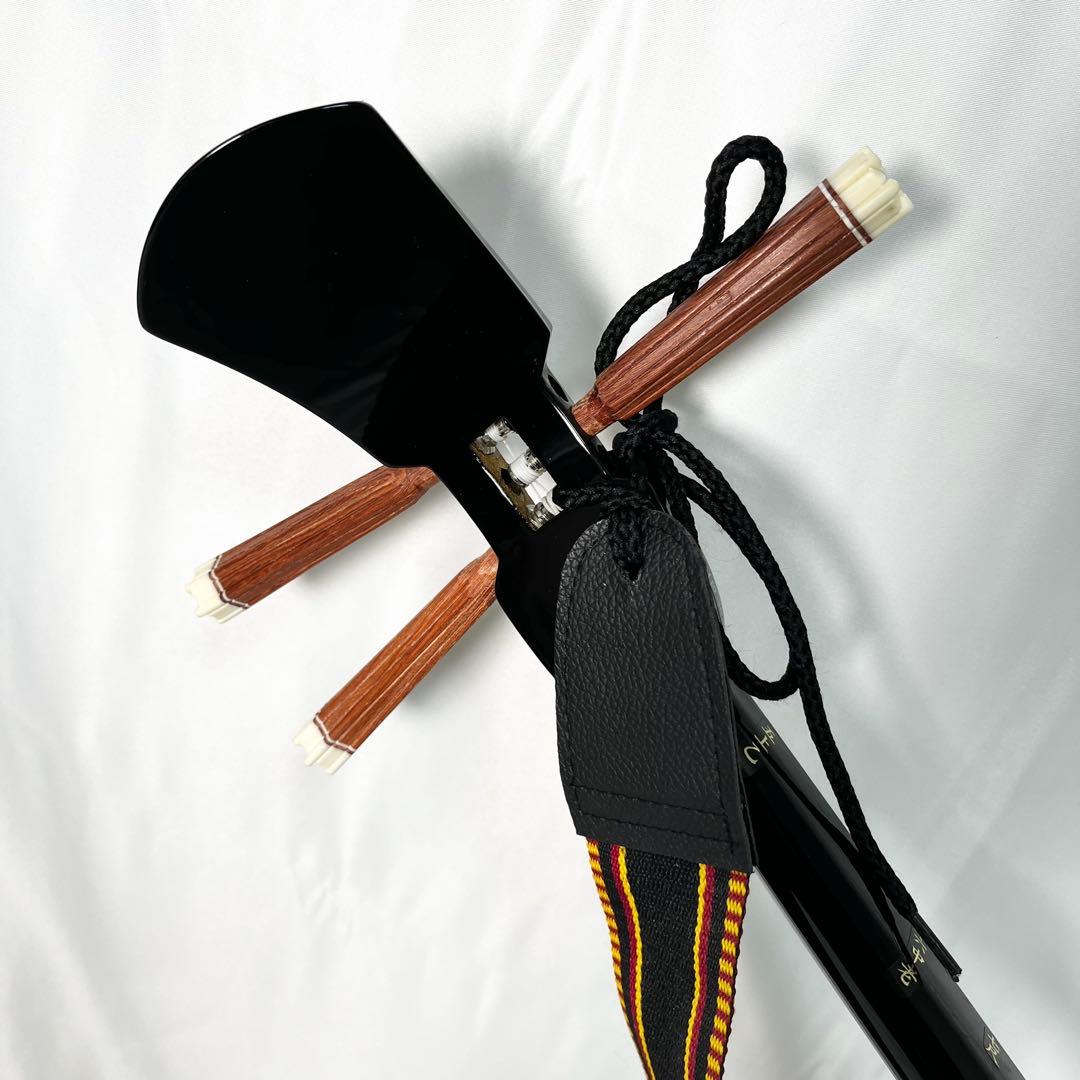 【美品】沖縄三線 人工皮 民謡楽器 民謡 和楽器 三線 付属品有